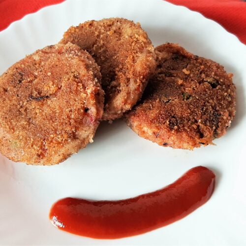 veg cutlet with tomato ketchup