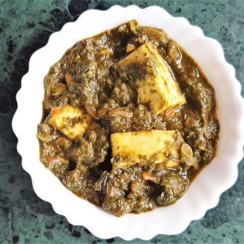 palak paneer in a bowl