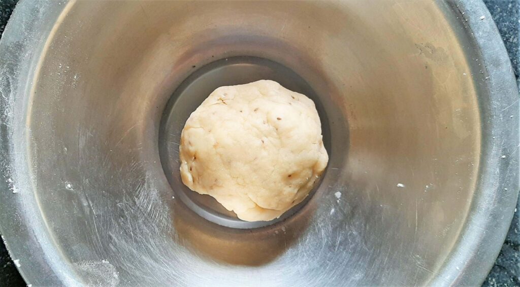 dough for punjabi samosa
