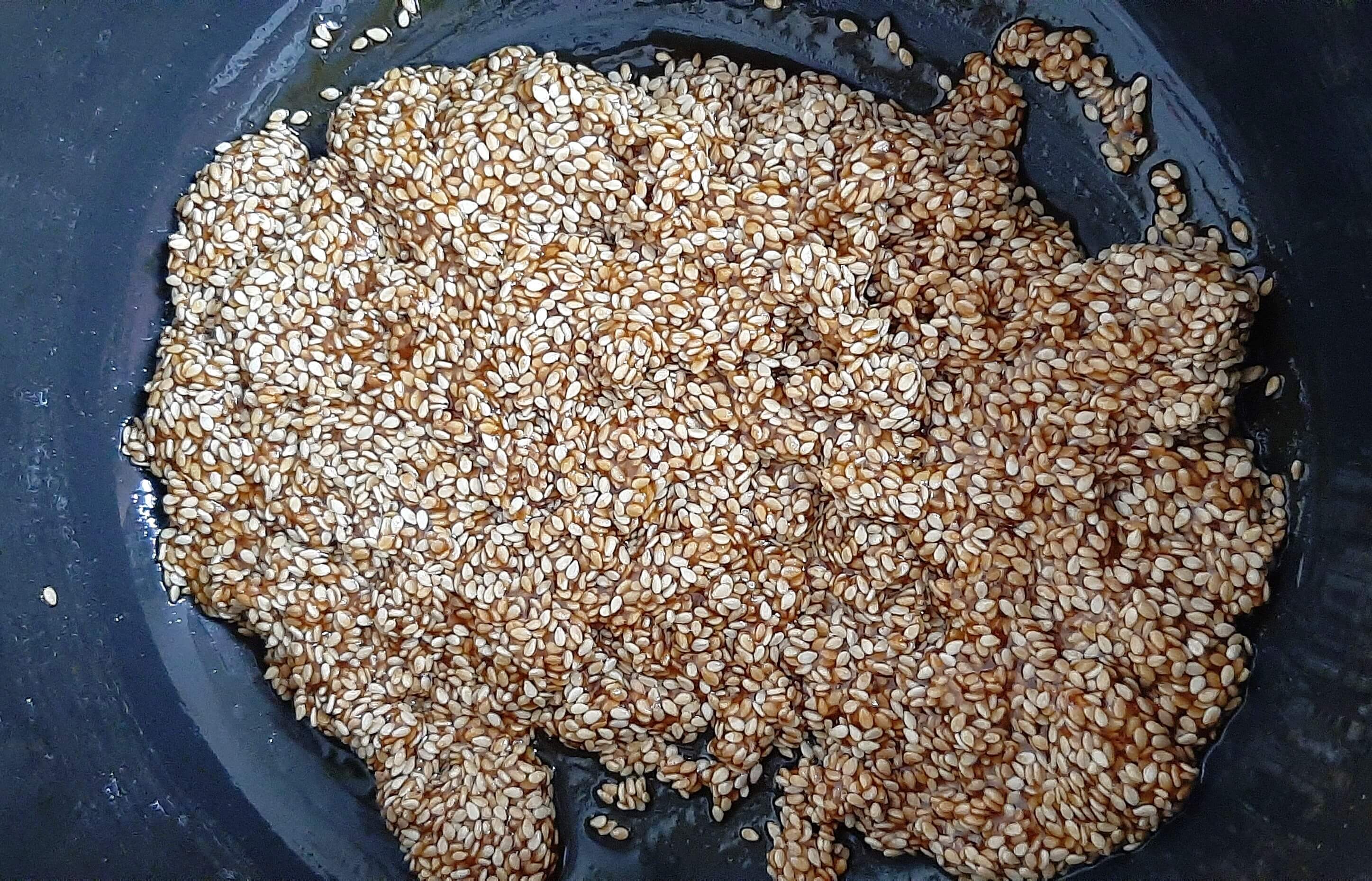 Til ki chikki mixture